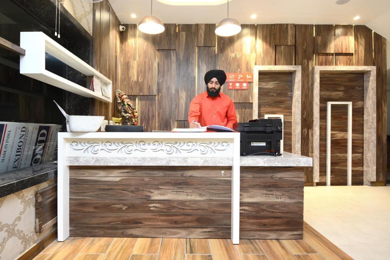 Hotel Ricky International Amritsar Extérieur photo